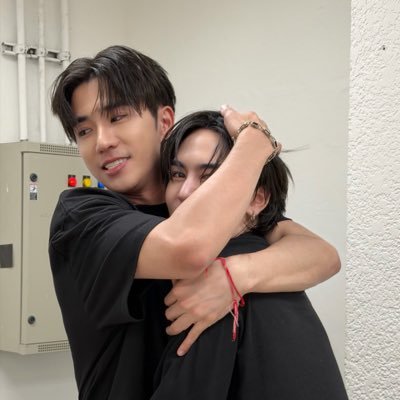 _4uppe's profile picture. ❝𝑛𝑜 𝑝𝑒𝑟𝑡ℎ𝑠𝑎𝑛𝑡𝑎 𝑛𝑜 𝑙𝑖𝑓𝑒♡❞ @perthppe @Ppsanta☘