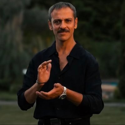 nocontextaht's profile picture. bu sayfa Veliaht’ın kısa kesitleri ve modlukları için açılmıştır. @veliahtdizi • #Veliaht