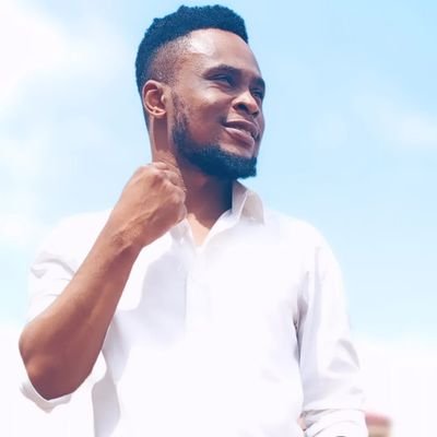 JoelMafeng's profile picture. CHRIST_Representer&Worshipper✝️🙇🏽‍♂️Songwriter📝Vocalist🎤Guitarist🎸/Town_Planner🌆Archi_Enthusiast🏠Entrepreneur//CHELSEA fan💙
