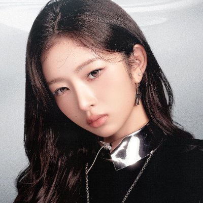 FORSUNREIS's profile picture. #레이 언제나 나의 마음 속에 있어 🍓 #レイ #렝프 #레껌단 #두콩즈 ୨୧