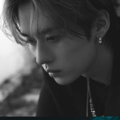 gnab_ail's profile picture. ✦₊⁺                     •°•  23y                                                             
au's no fixado              °• ₊⁺ ｡˚⋆｡°