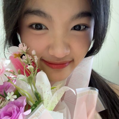 nayyaaaxxyy's profile picture. 