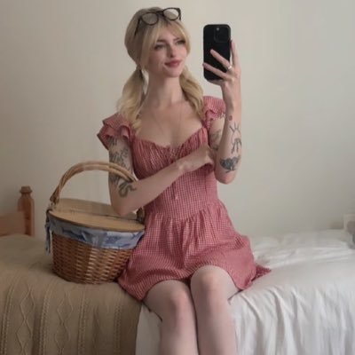 l4mb_'s profile picture. virgo ☼ pisces ☽ scorpio ↑