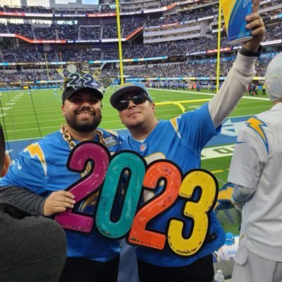 _Rosales0's profile picture. Husband, Dad to 2 kids, Lover of cats, literature, music and traveling. Chargers Fan ⚡️