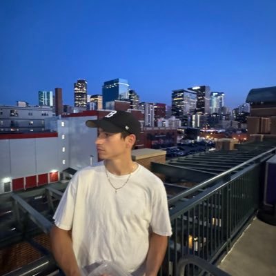 italystrat's profile picture. join me as i throw my hard earned cash into the futures markets