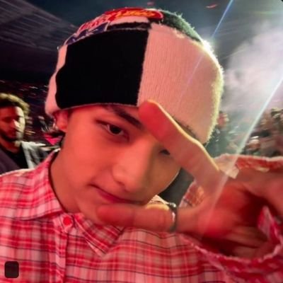 hwgphoenix's profile picture. stay +18 ot8
