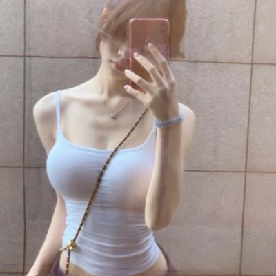 AedSanjay's profile picture. There are no perfect relationships. It's how you accept the imperfections that makes it perfect.
traveling, sports, socializing⛳️🤳