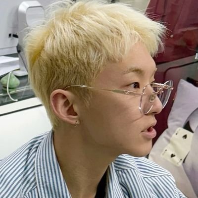 eskooopi's profile picture. seventeen or no one 💫