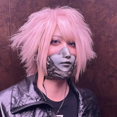 Runa_Films's profile picture. 名古屋のV系photographer 【アー写、ライブ、創作、ポートレート等 撮影依頼はDM又はリットリンクから ※動画撮影は休止中】 写真の無断使用、無断転載、AI学習は厳禁です。 通販 https://t.co/Ntknsj2eKd 受賞歴 / リアポ名古屋2024 優秀賞、闇の王展2024 優秀賞