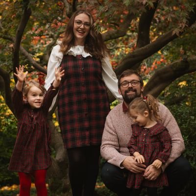CharlotteWalkr's profile picture. Delighted to be Community Engagement Manager @theBotanics, working to connect people and plants. Equally delighted to be raising 2 incredible girls.