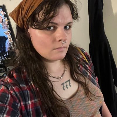 trefinite's profile picture. you need me like a hole in your head. host and producer of @whenaguyhas priv @titpiercer