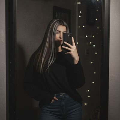 AliyanaRafique's profile picture. Creator