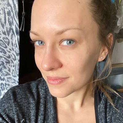 AsleyAdam784's profile picture. Old account got banned hardworking woman loves to travel around for fun 🤍