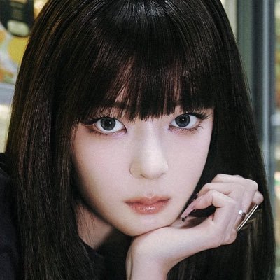 O72I_VI7's profile picture. 