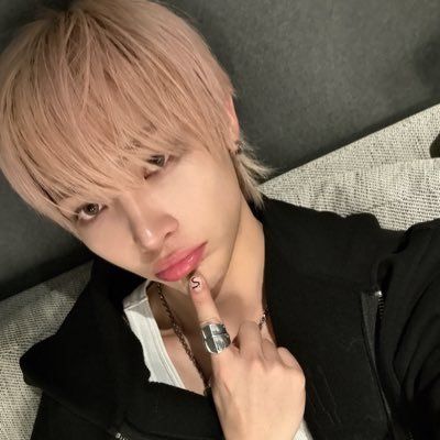 redevanholic's profile picture. #STILESTILINSKI : il sarcasmo è la mia unica difesa . | multifandom non mi privo di niente - cortisholic