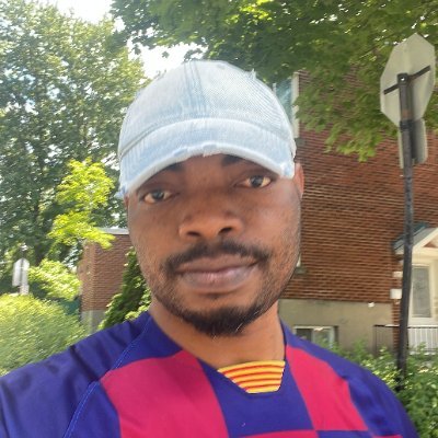 SaniSuraju's profile picture. My eyes