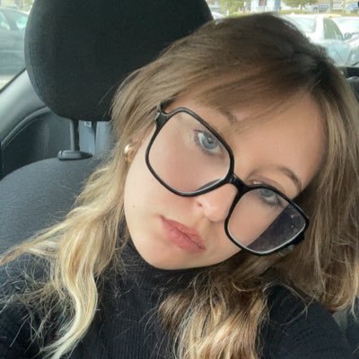 Laura_clse's profile picture. why not