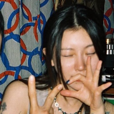 starlightix's profile picture. the archive of my twenties.