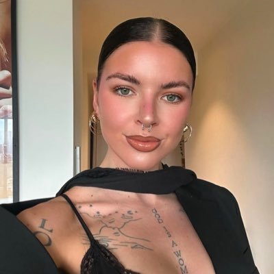 Ketie427921's profile picture.