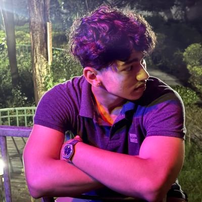 icodertanuz1's profile picture. 