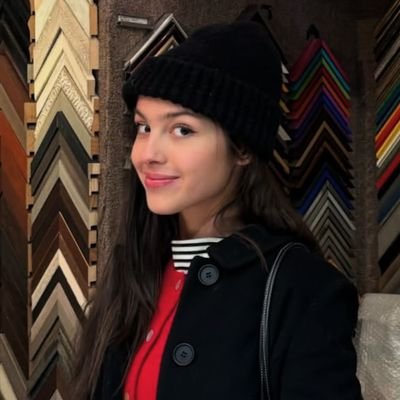 IROSER0CK's profile picture. ㅤ    ( ♱ ) we were drivin❜ the getaway car . . .