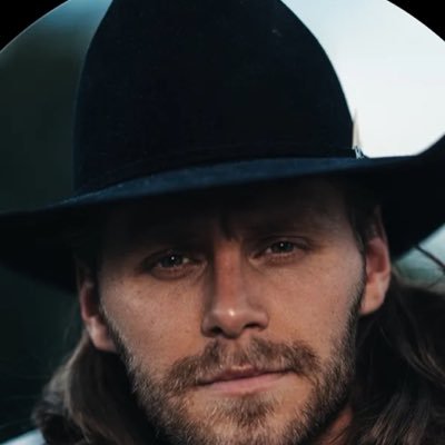 ZeidersWar68657's profile picture. New backup account beware of imposter. ✝️