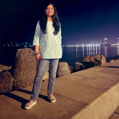 Roshni163's profile picture. 