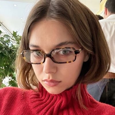 JasminSher20554's profile picture. keyfliyiz,mütlüyuz

ÇALIŞTIR 
🎧🤍🪁