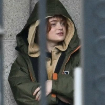 blovessadie's profile picture. #1 sadie sink fan. *7-6-25💘* 🎭🦩🩻 the hunger games truther - @maysileedlover -