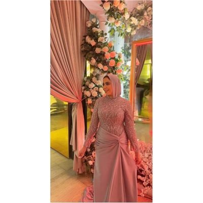 Yasmen93023339's profile picture. هُنا مُجرد إنسان
يحلم باستجابة دَعواته.♡゙