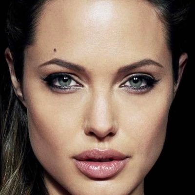 jolie_996's profile picture. mom, Filmmaker, refuge advocate, humanitarian,