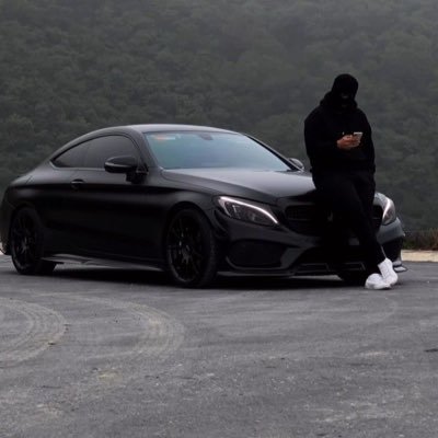 KBenzeman_09's profile picture. Die hard Real Madrid fan. @KarimBenzema my all time Best player, @Jahmiel favorite artiste 🔥🔥