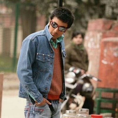 khyaaliBanda's profile picture. see you in a helll!!!

#teambaan🏹