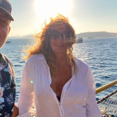 rebecca_morgan's profile picture. food. friendship. family. furry friends. fun. fearlessness. freedom