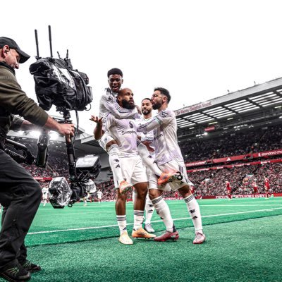 JakeUtd's profile picture. ⚽️ @ManUtd | 🏈 @BuffaloBills | 🏀 @DetroitPistons |🎸 @Oasis i dont know, i dont care, all i know is you can take me there