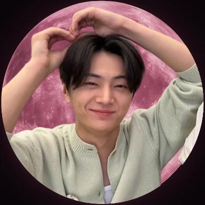 tinephoria's profile picture. 