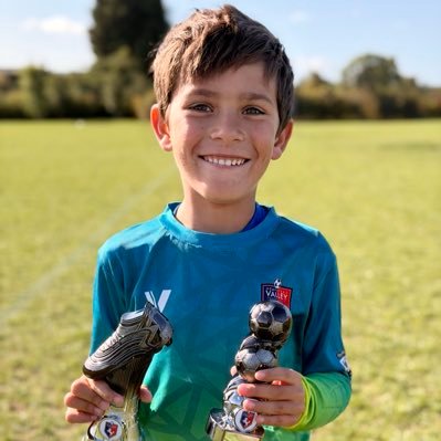 GILLSTVwithJosh's profile picture. 7 year old @TheGillsFC fan creating a New Gills Channel to have fun!