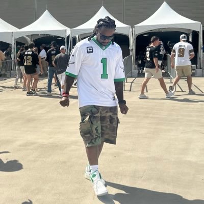 cmitch10's profile picture. Trying to grow & become a better man, and father, everyday. Faith, Finish, Focus. #LHS #EMCC #MyASU #Gemini #214 #251 #PhiEagles