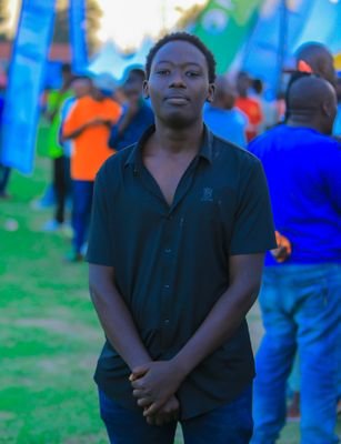 Owunyesiga_'s profile picture. 