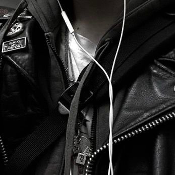 vcrapoter's profile picture. 