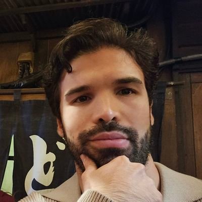 AkramAthamnia's profile picture. C'est avec la rigueur et l'exigence en vers soi, et non l'empathie des autres envers soi, que l'on parvient à l'excellence