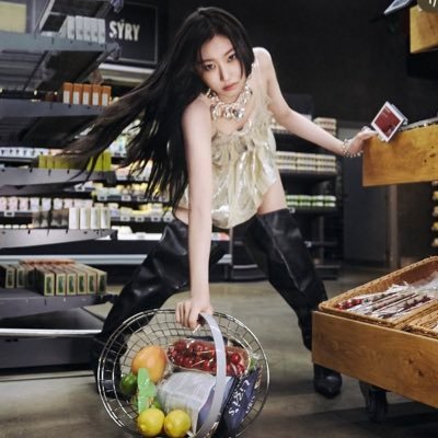 itzymistica's profile picture. hottest midzy . 18 ⋆ INFJ-T ⋆faves: itzy, twice, ive, nmixx, miss A, iz*one, katseye, fifty fifty, meovv, jo yuri, a20 may