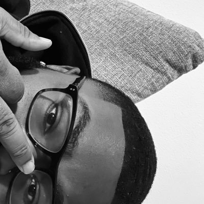 whoiserrik's profile picture. my opinion & idc.