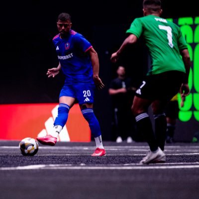 EddaMarcelino08's profile picture. 