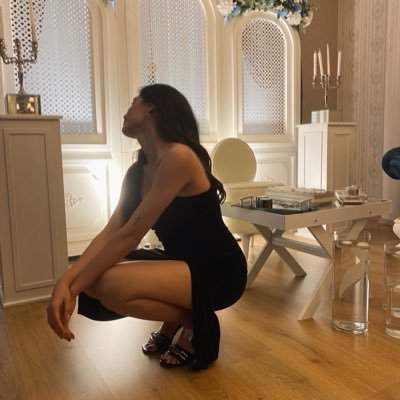 beyzzrunaway's profile picture. boş zamanlarında cehennemin PR'lığını yapıyor..