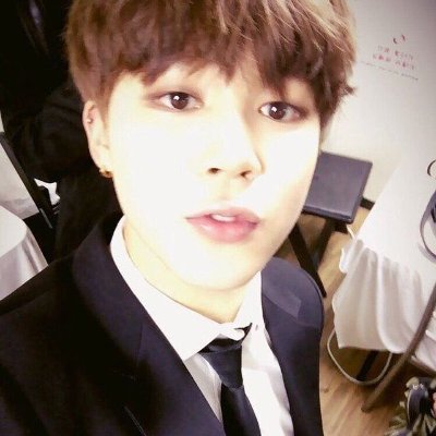 nayeonblur's profile picture. 