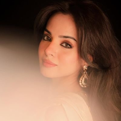 Rj_Tayyaba's profile picture. Politics & Current Affairs