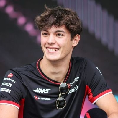 BradleyLFC24v3's profile picture. 