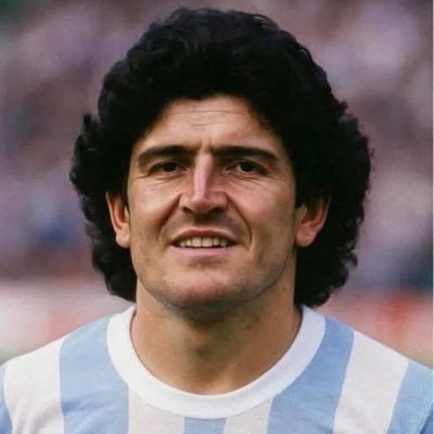 EAZO7's profile picture. 