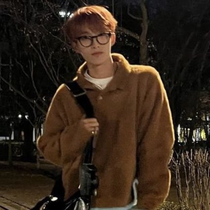 minnytale's profile picture. oomf dedicated to crying over svtskz💌
saw skz 11/7/2025